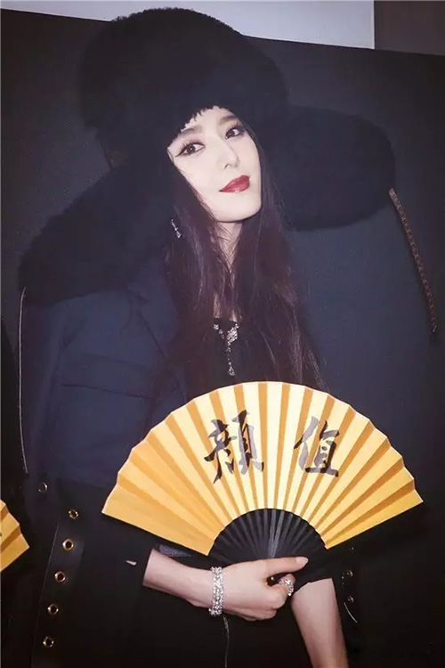 冬天帽子(zǐ)與發型怎麽搭？保持不(bù)亂有絕招